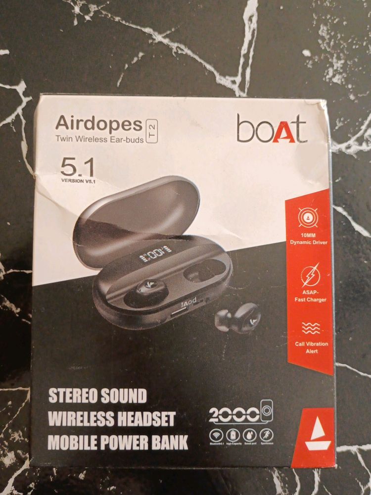 Boat Airdopes T2 With Power bank Case