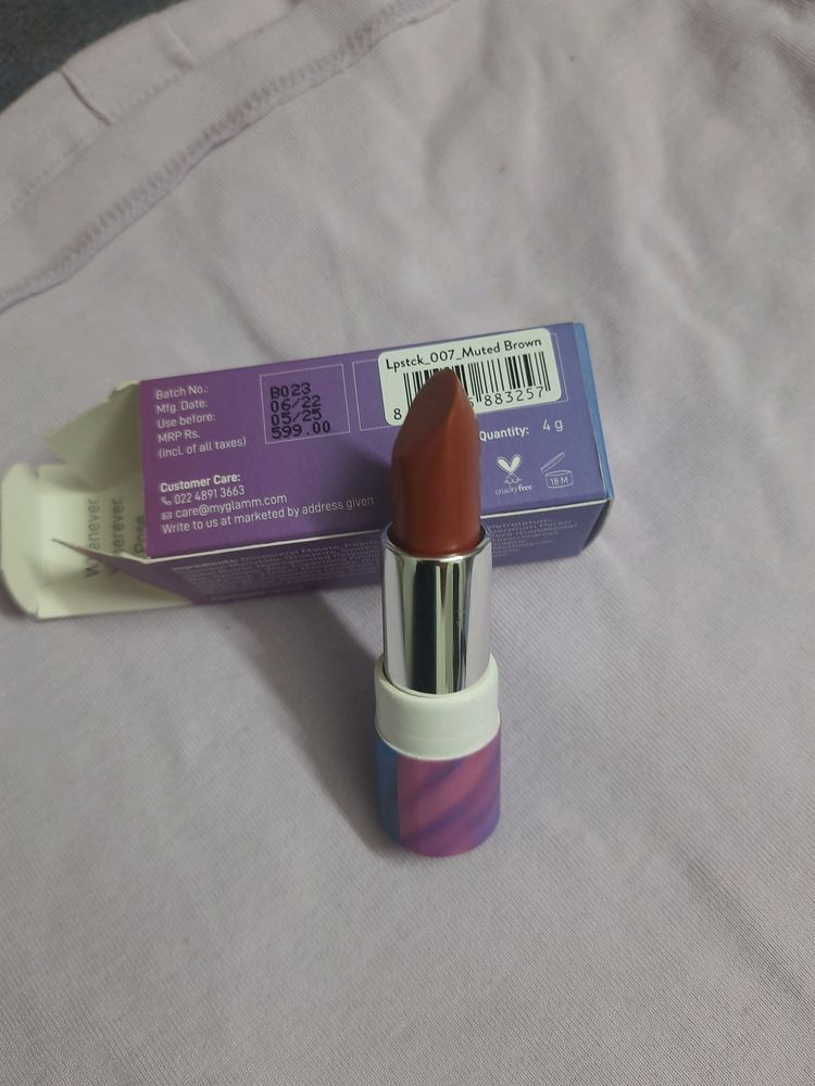 Myglamm pose HD matte Lipstick