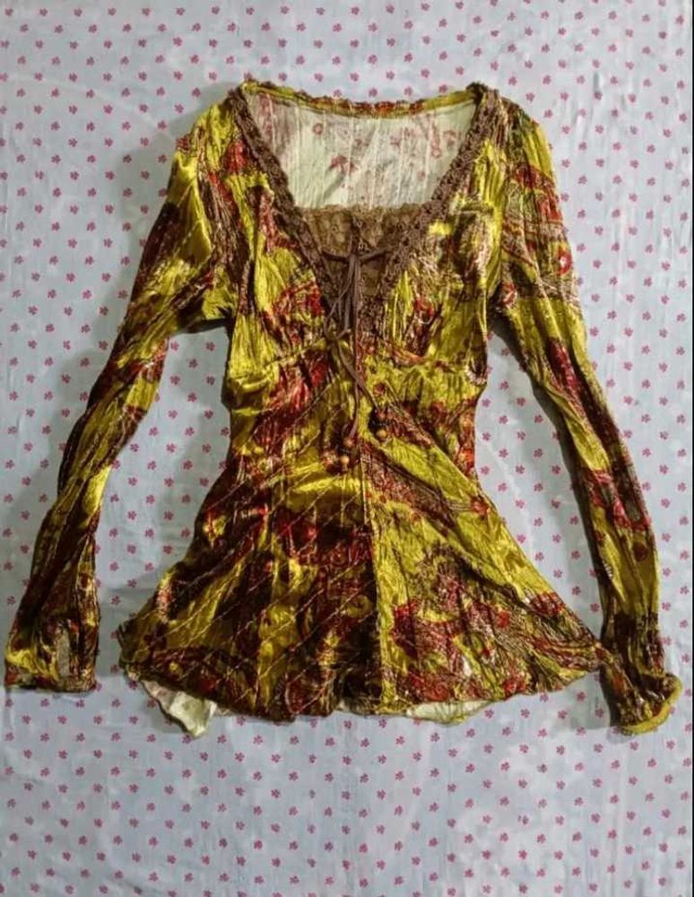 Floral Velvet Long Sleeve Top