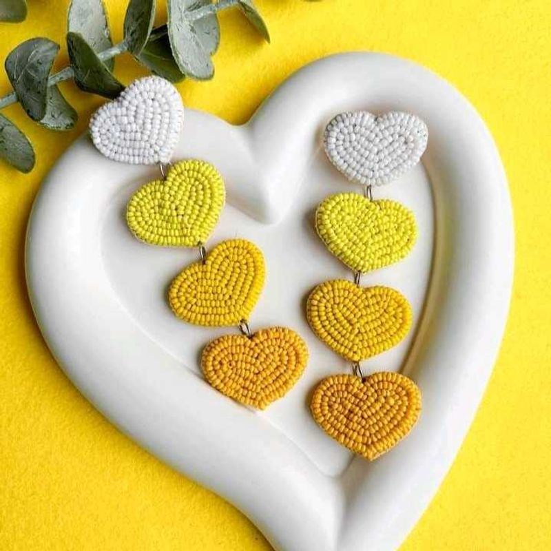 Yellow Heart Beaded  Earrings🍋