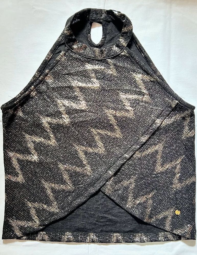 nuon  Chic Metallic Halter Top