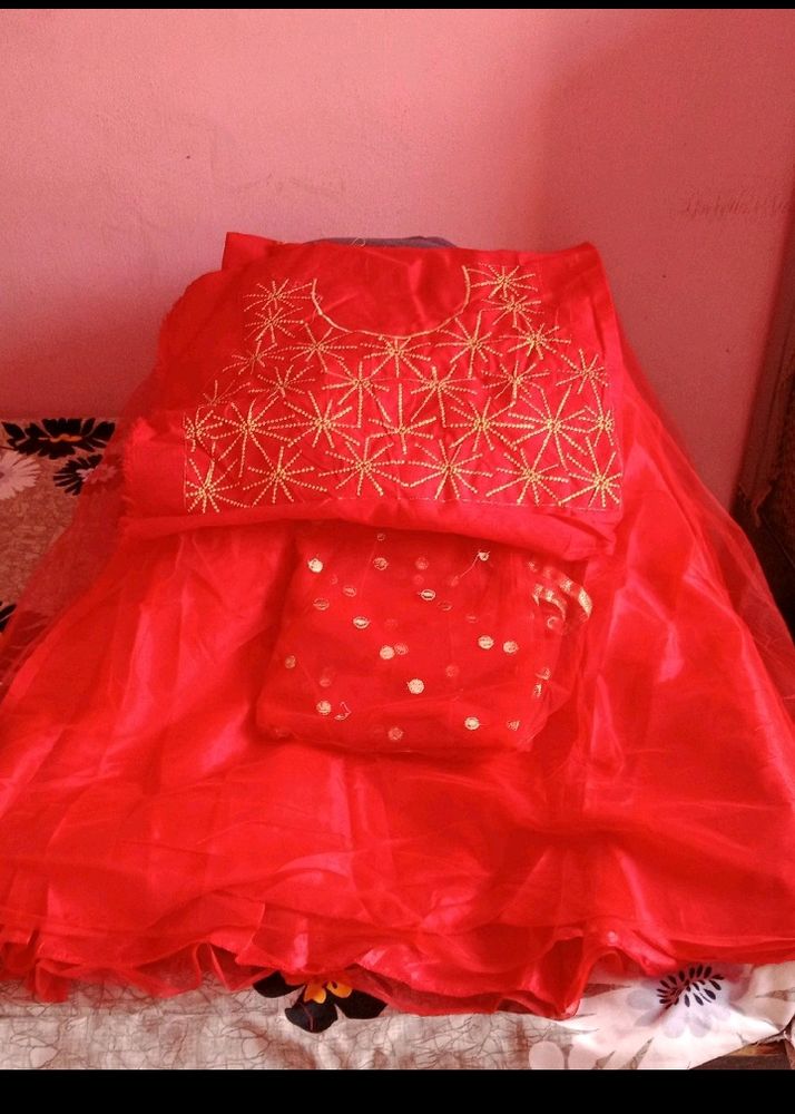 Red ♥️ Lahnga Choli Set Unstitched Blouse Lahenga
