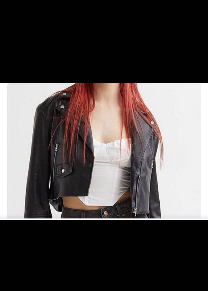 h&amp;m cutest white corset top