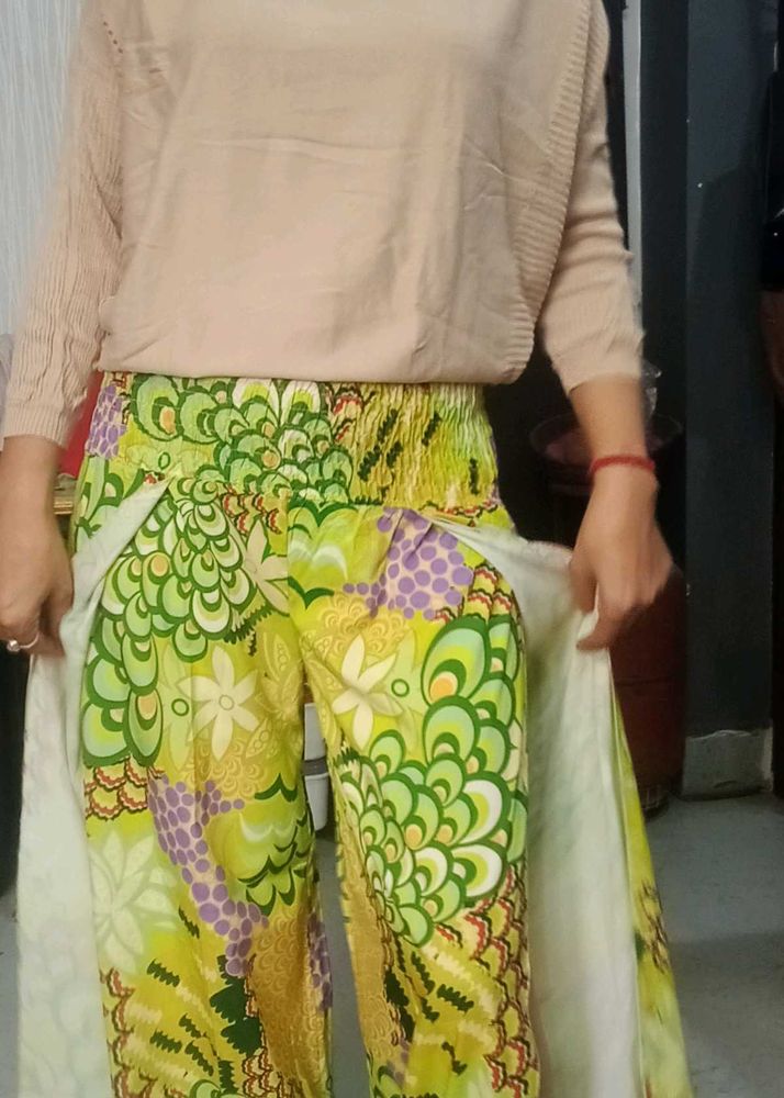 Stylish pant with woollen top