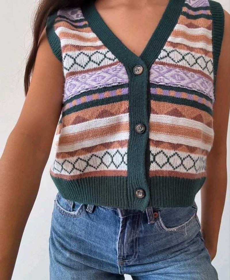 Patterned Knit Vest, new, no lint