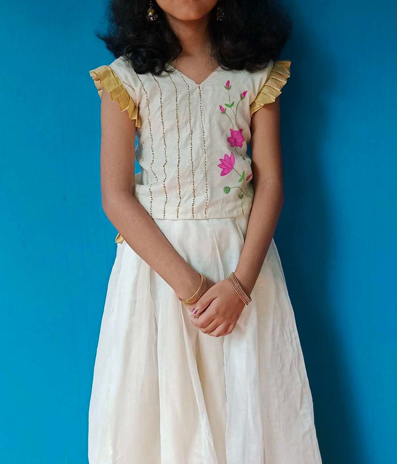 Kerala Kasavu Top And Skirt