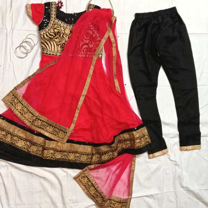 💃🏻 Adorable Girls' Ethnic Outfit 💃🏻