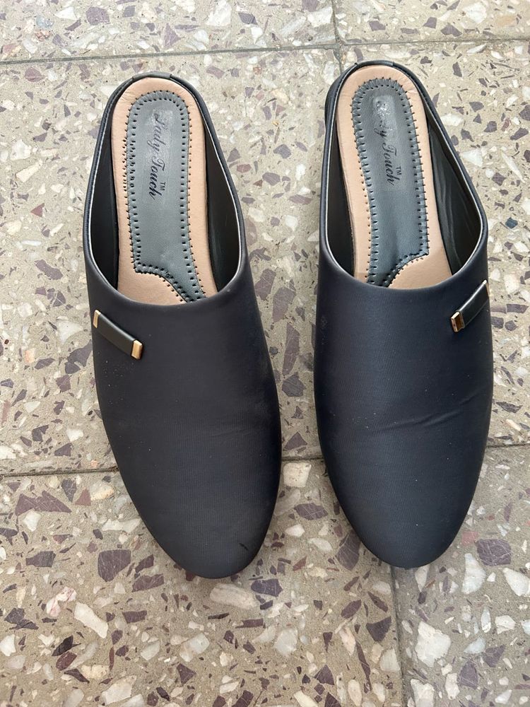 Lady Touch Black Mules