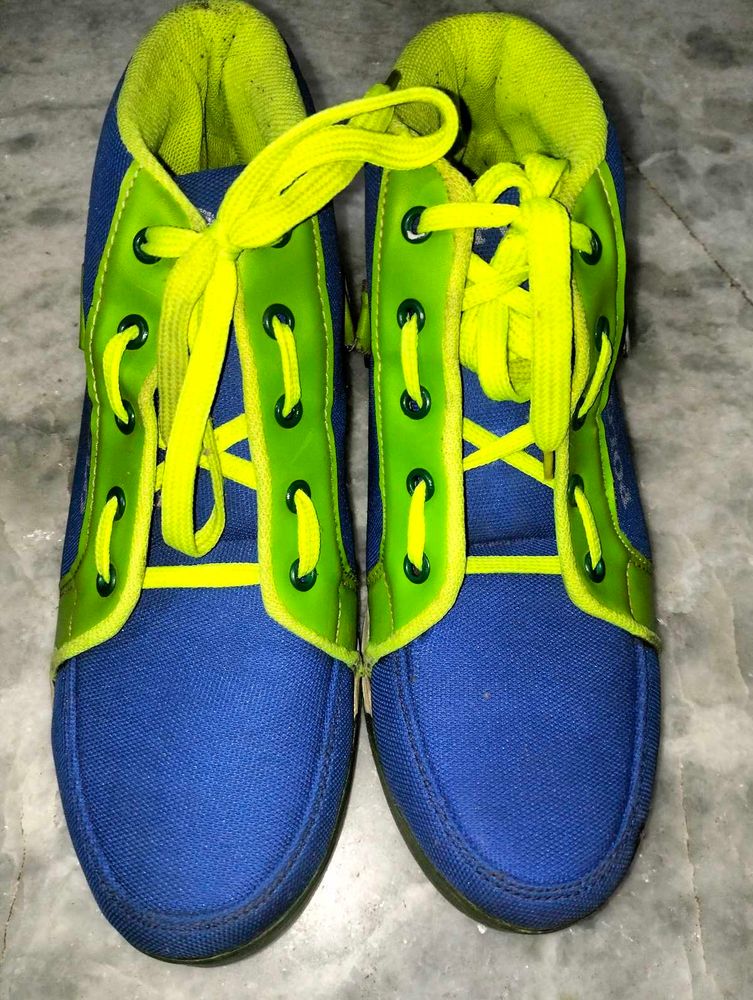 Men&#39;s Shoe