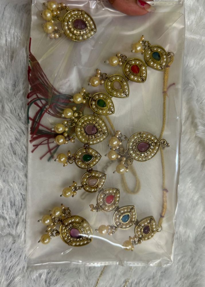 Unused Elegant Pearl &amp; Stone Jewelry Set