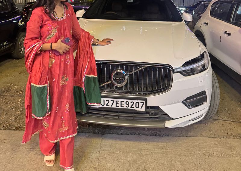 Elegant Pink Embroidered Kurta Set