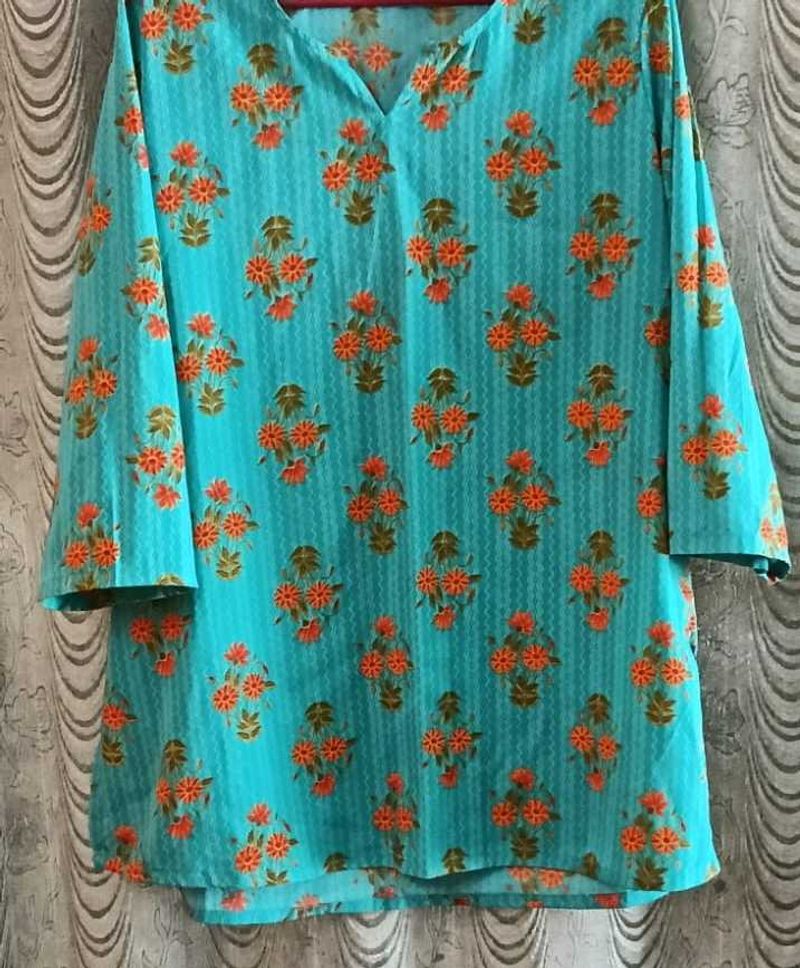 Floral Print Short Kurti