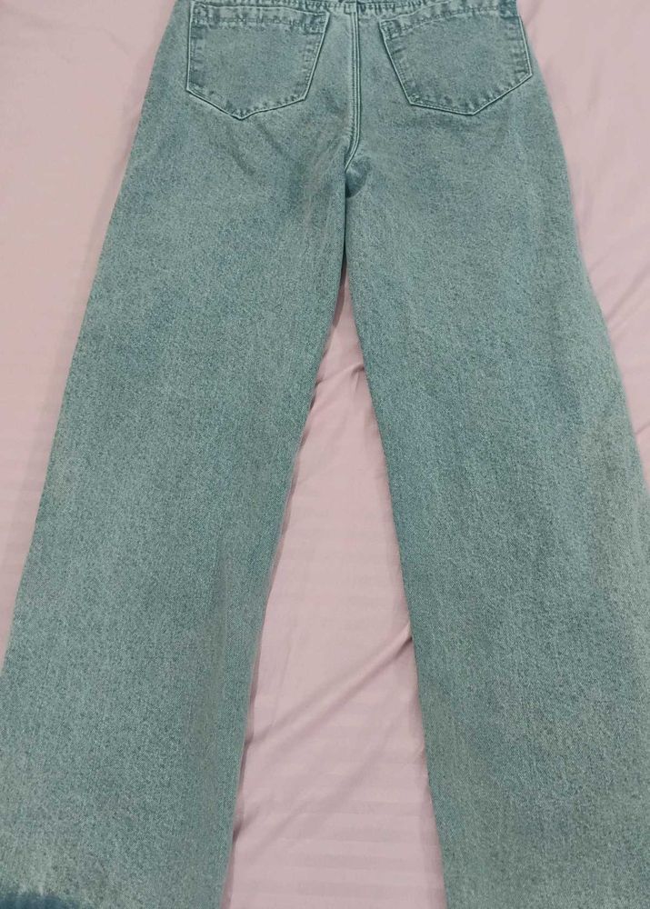 Light Wash Wide Leg Jeans🫧