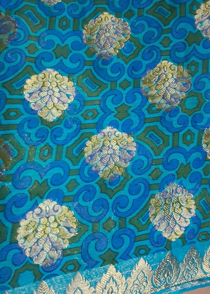 blue zari work beautiful soft saree .just 300