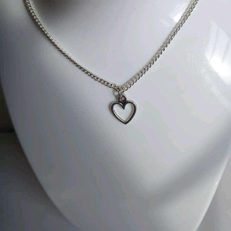 Dainty Heart Necklace