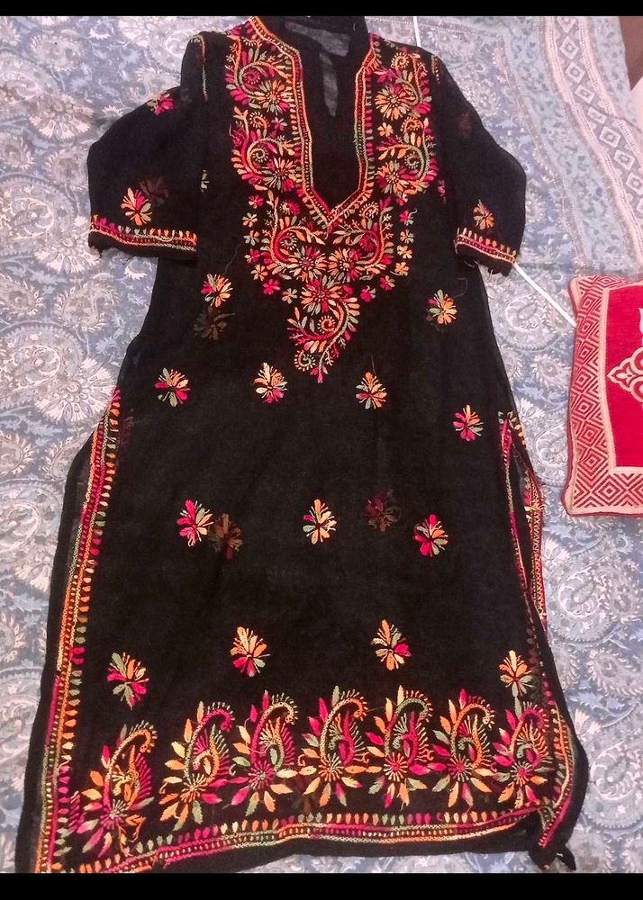 Lakhnavi Work Kurti