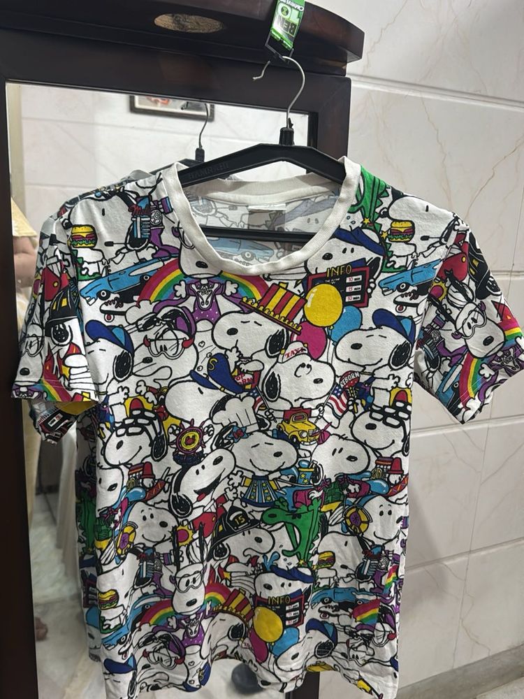 white t-shirt  cartoon print