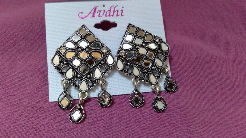 Earings