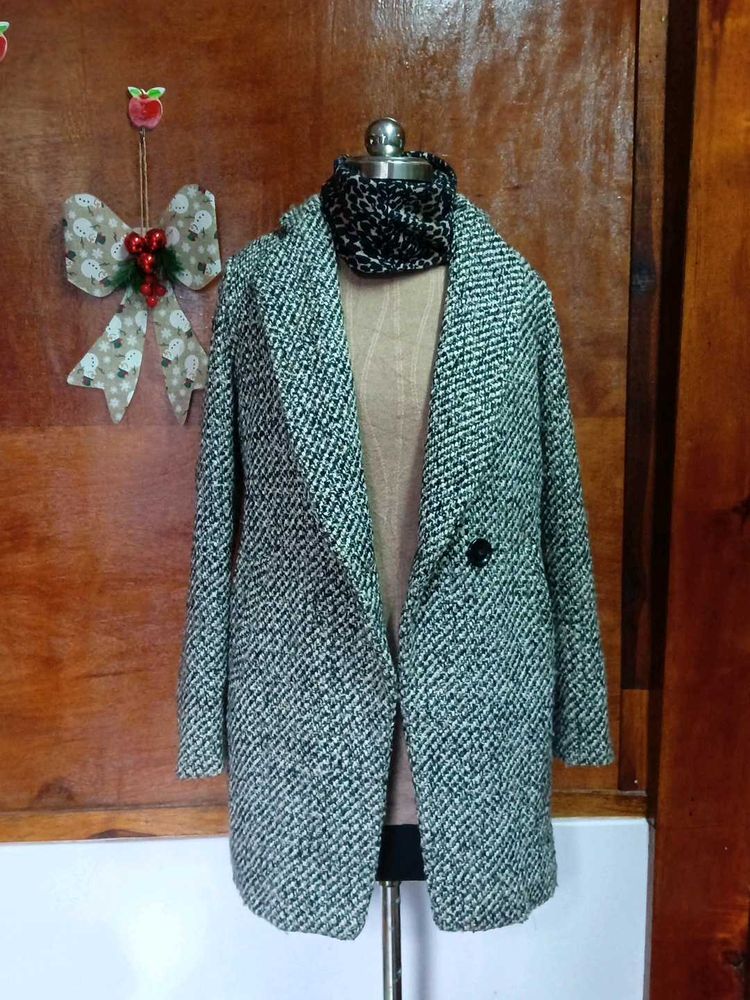 Stylish Tweed Coat with inner turtle neck top