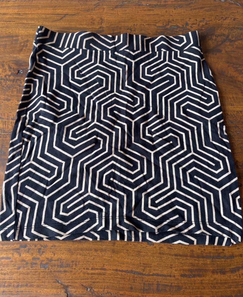 Geometric Print Mini Skirt