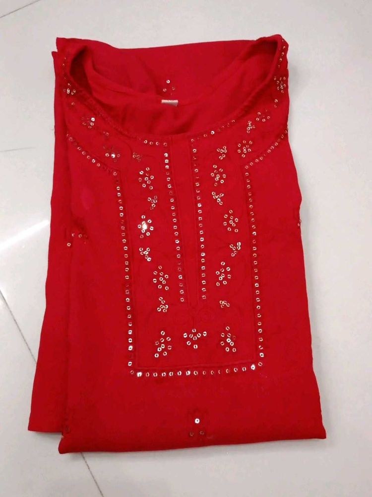 Red Kurti