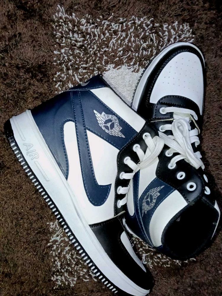 💙NIKE 🖤 UNISEX High‑Top Street &amp; Court Sneaker