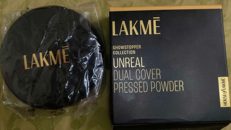 Lakme Unreal Dual Cover Pressed Powder