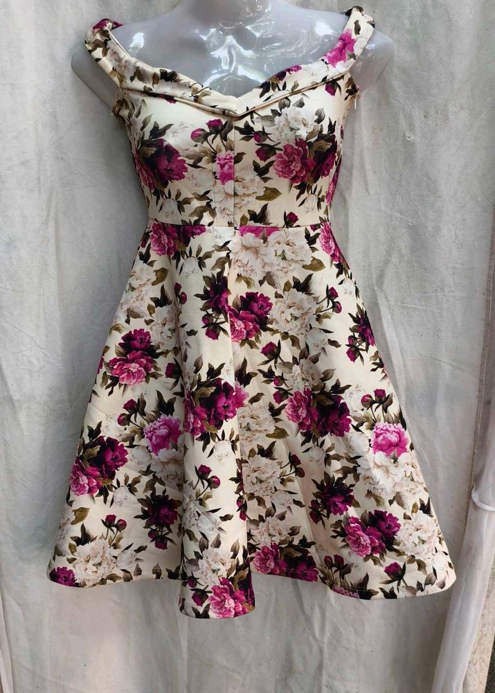 8412. Floral Off-Shoulder Fit &amp; Flare Dress