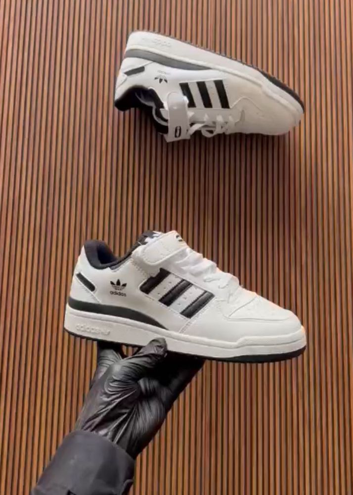 Adidas forum strap full leather quality (girls )