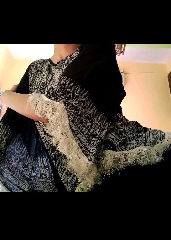 Printeresty Black And White Kaftan Top