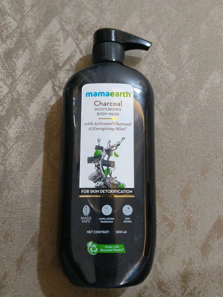 Mamaearth Charcoal Body Wash