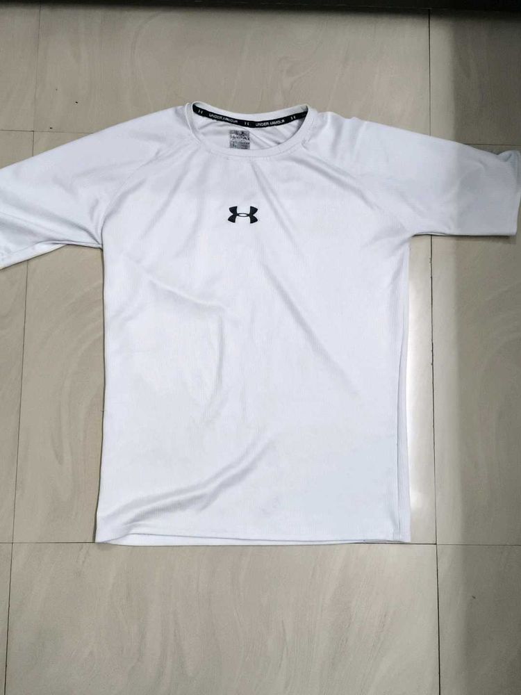 Under Armour T-Shirt