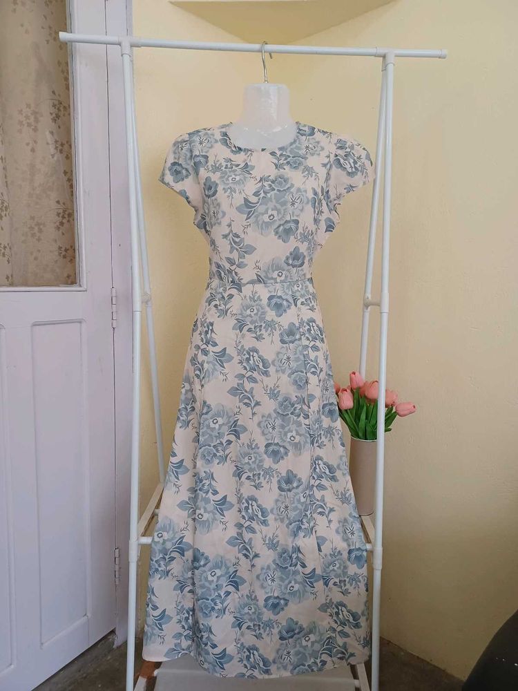 Urbanic Floral Midi Dress