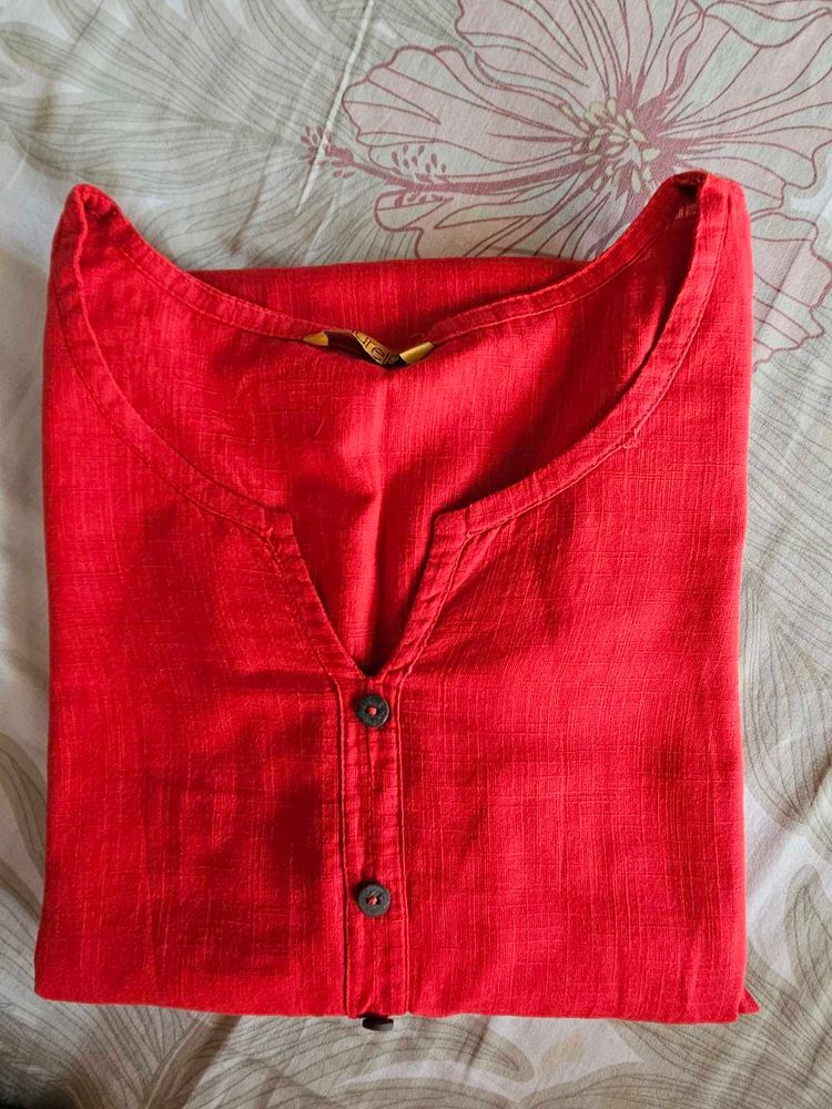 Red Aurelia Kurti