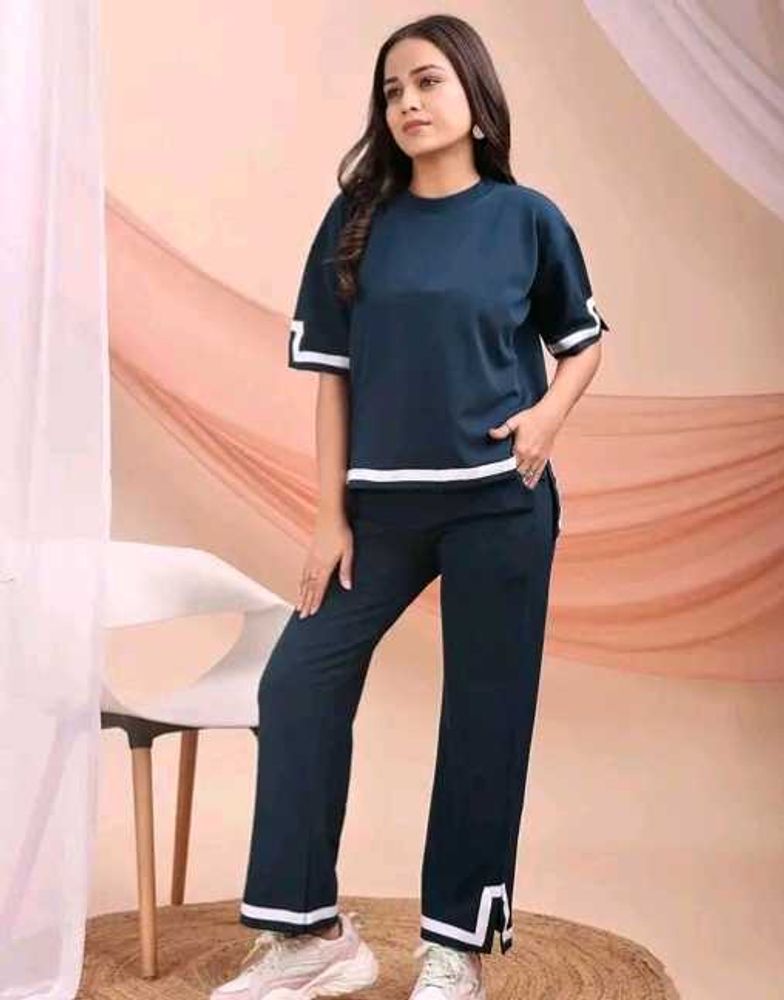 Stylish top bottom matching set (BR)