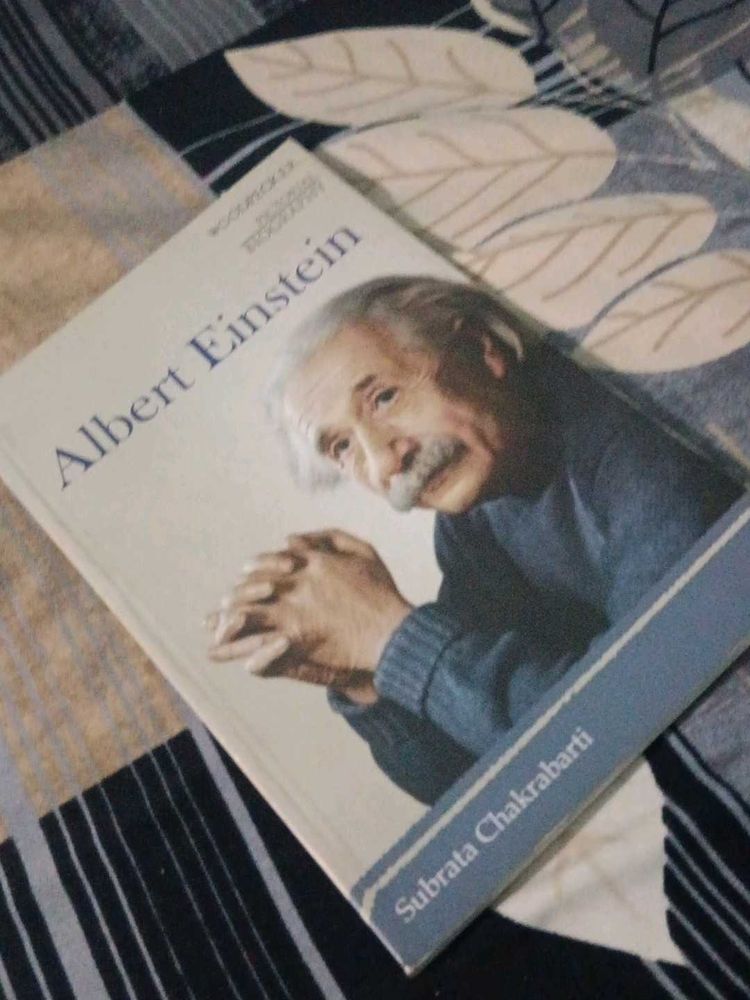 Albert Einstein Biography
