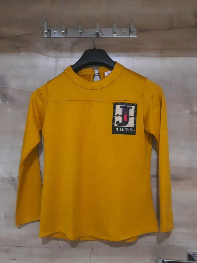 Spandex Mustard Color Top 😍