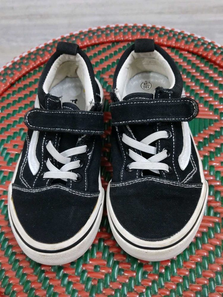Black &amp; White Sneakers - Kids