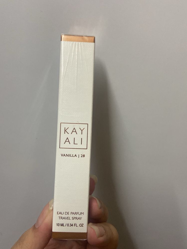 Kayali vanilla 28 EDP