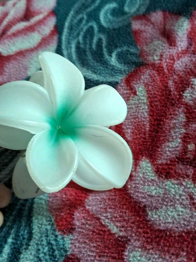 Floral Hair Clip