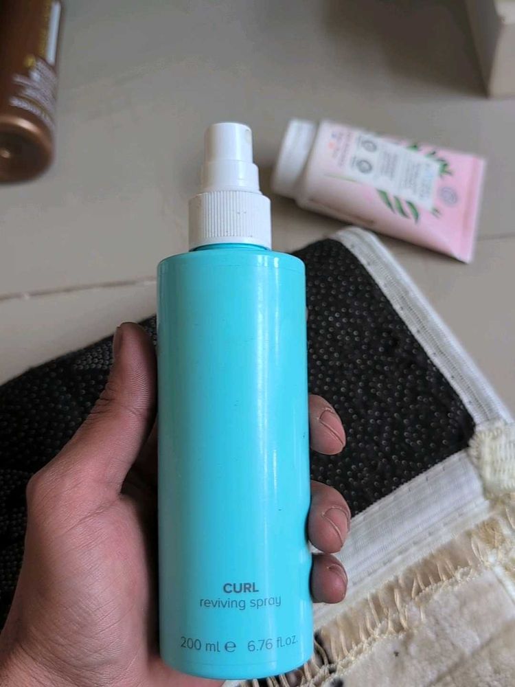 Curl Reviving Spray New