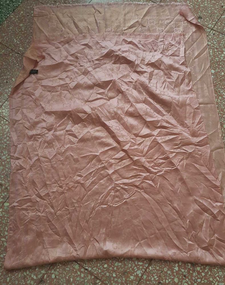 gucci Elegant Pink Scarf