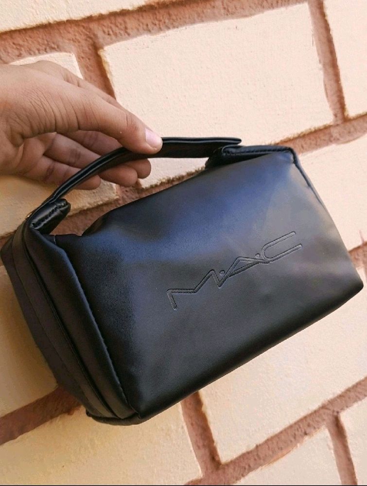 Mac Black Pouch