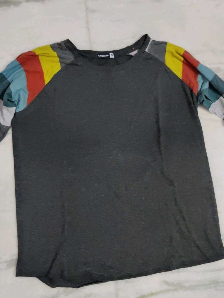 Color Block Sleeve T-Shirt
