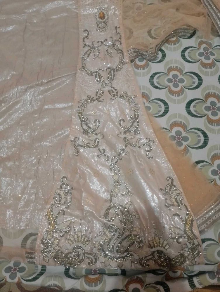 Elegant stretch saree with peticoat