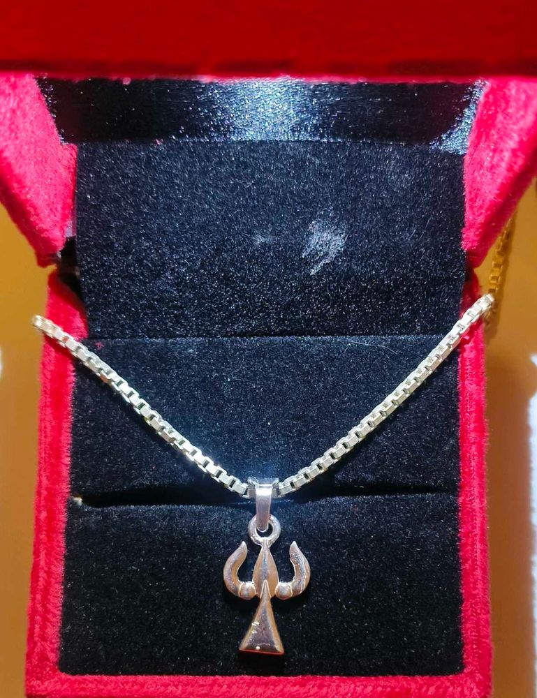 pure silver trishul pendant
