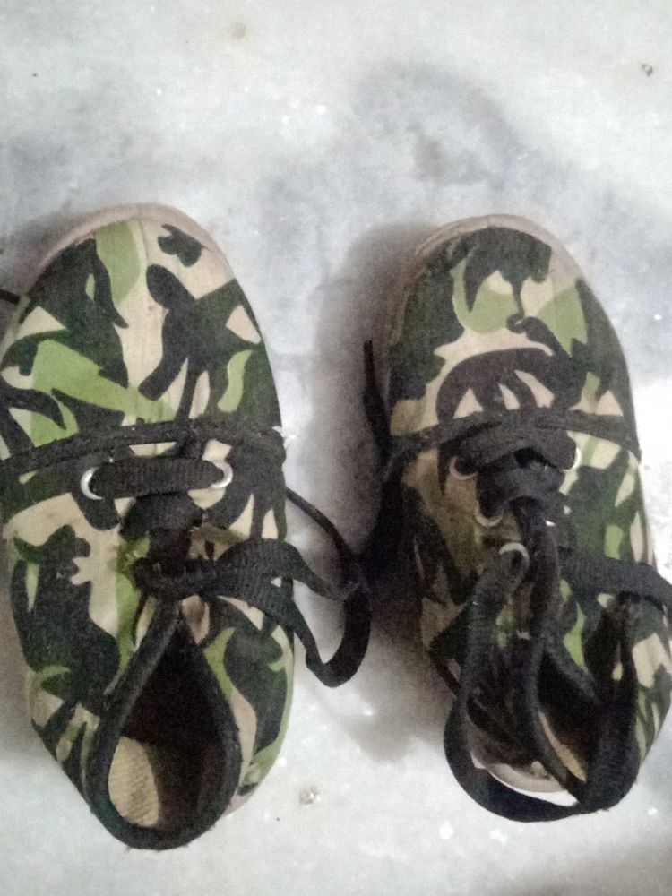 Camo Print Canvas Sneakers