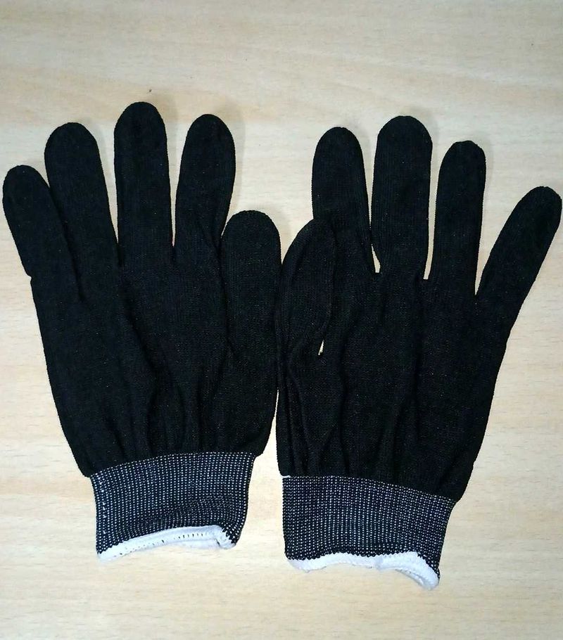 Gloves 🧤