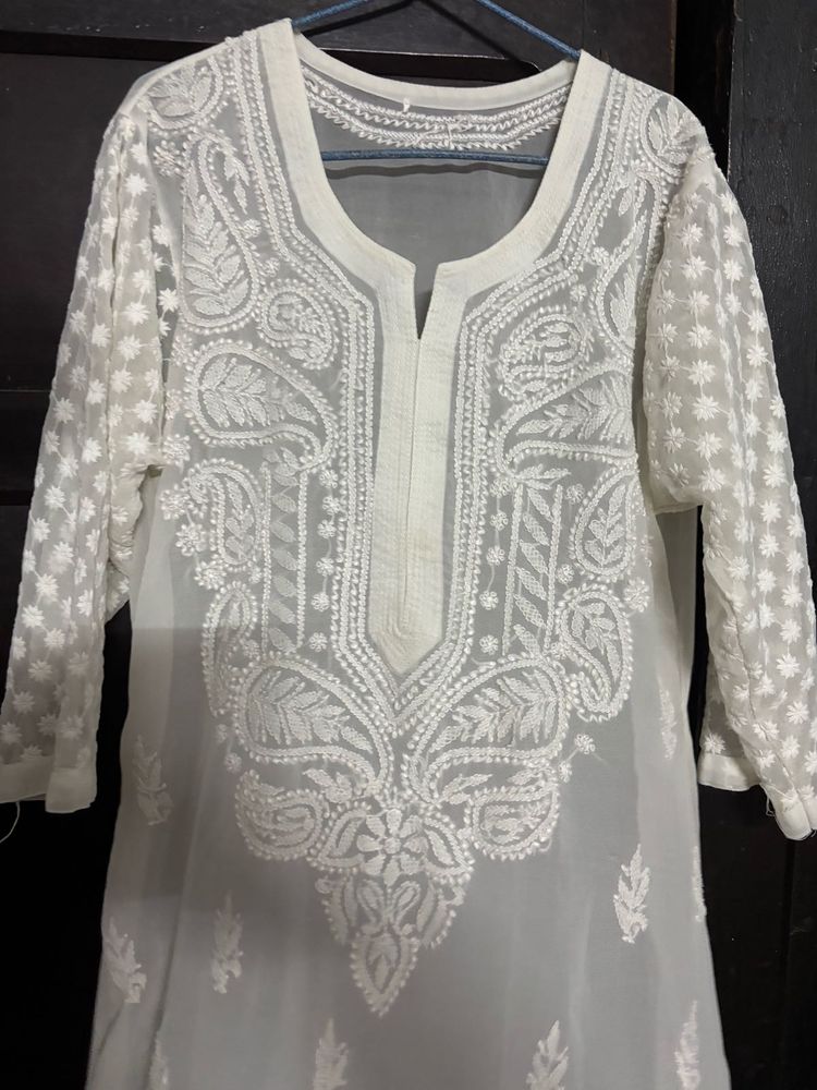 White Embroidered Chikankari Kurta