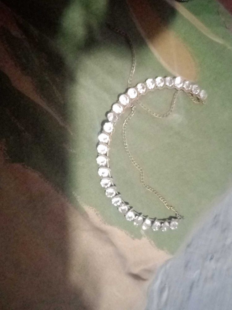 Elegant Crystal Necklace